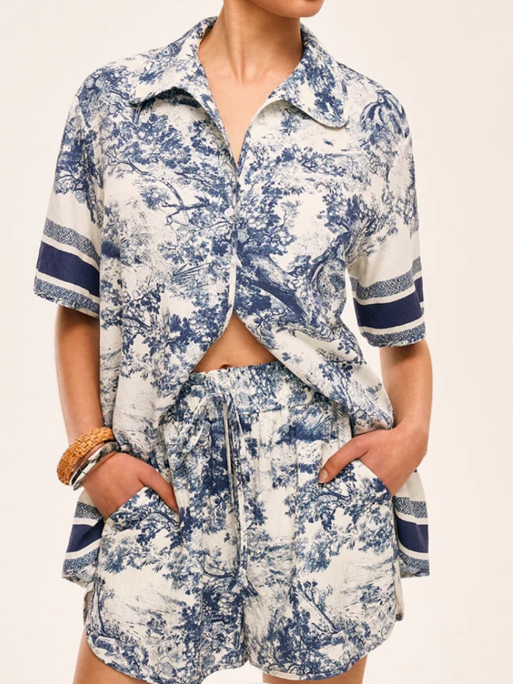 Commense Blue and White High Waist Shorts Set Toile Print - Picture 5 of 16